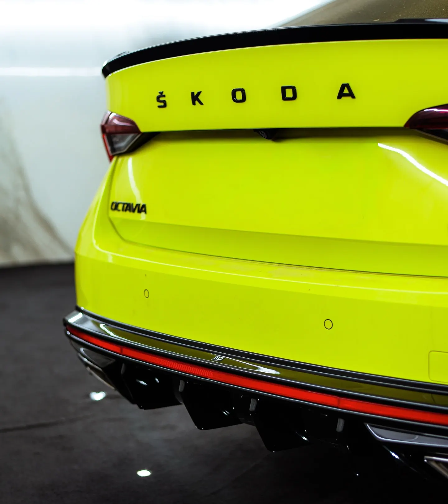 Zadní spoiler a difuzor na Škodě Octavia RS